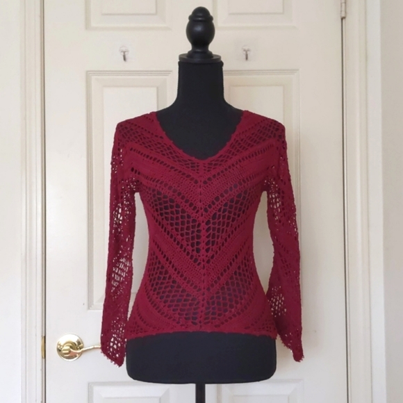 NWOT. The Limited Silk Rayon V-Neck Long Sleeve Crochet Sweater w/Beads on Cuff. - Picture 1 of 6